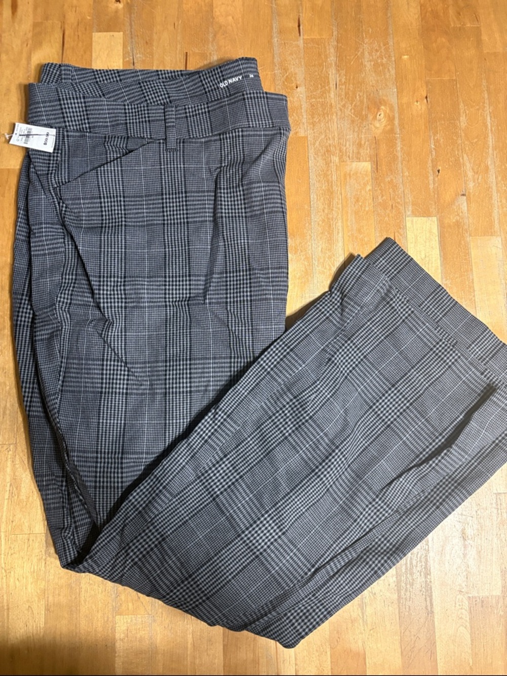 Old Navy High Rise Pixie Flare pants